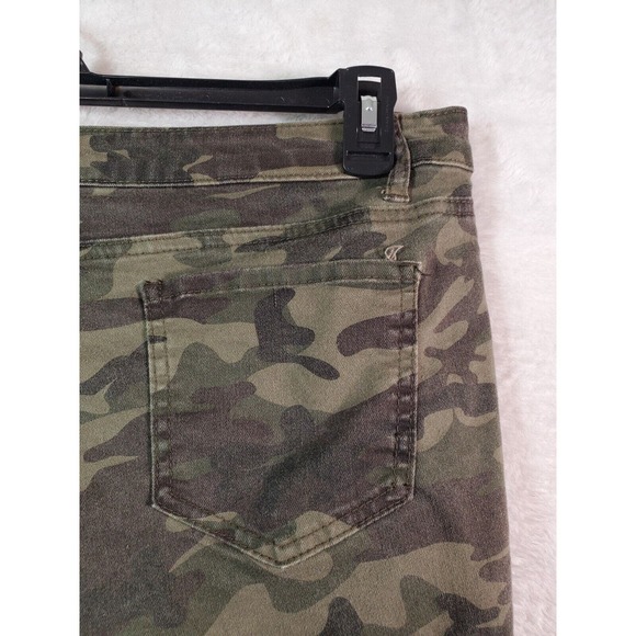 Lot‎ Of 2 No Boundaries Shorts Womens 17 Green Camo Print Button Fly Drawstring - Picture 14 of 16